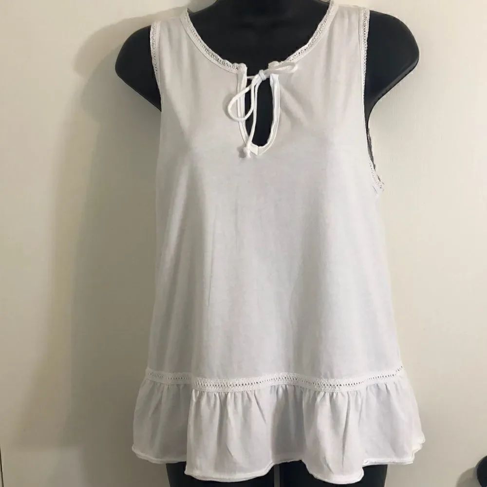 Abercrombie & Fitch sleeveless white top